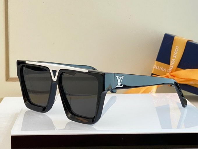 Louis Vuitton Sunglasses ID:20230516-91